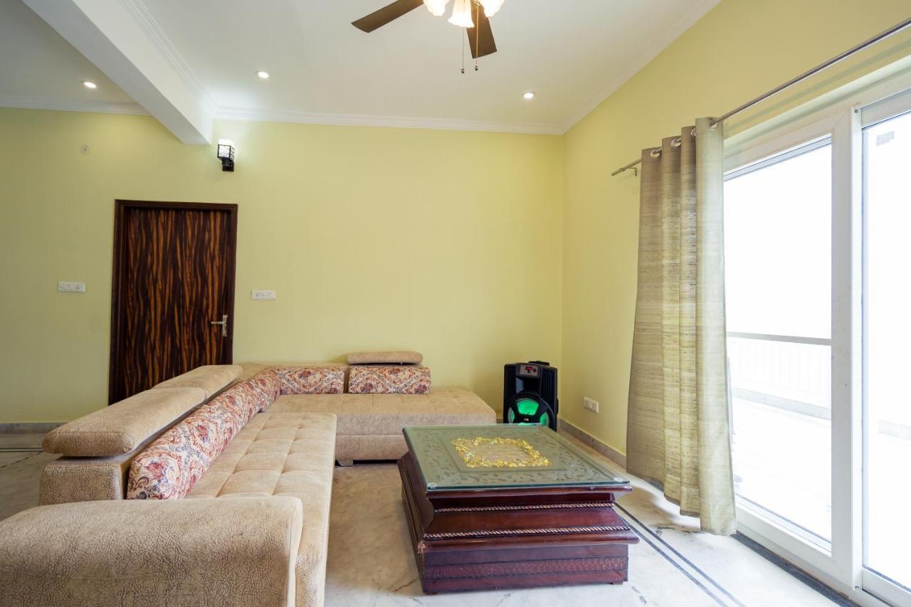 Spot On 40739 Nandi Palace Spot Mumbai Exterior photo